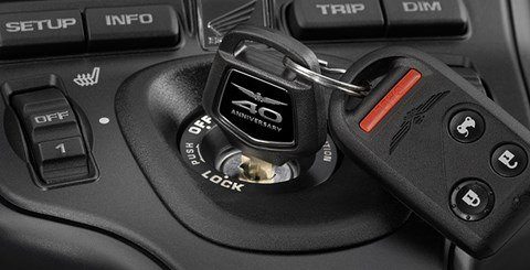2015 Honda Gold Wing® Audio Comfort in Northampton, Massachusetts - Photo 12
