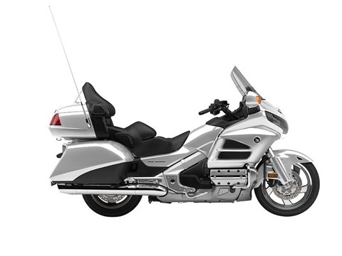 2015 Honda Gold Wing® Audio Comfort in Northampton, Massachusetts - Photo 9