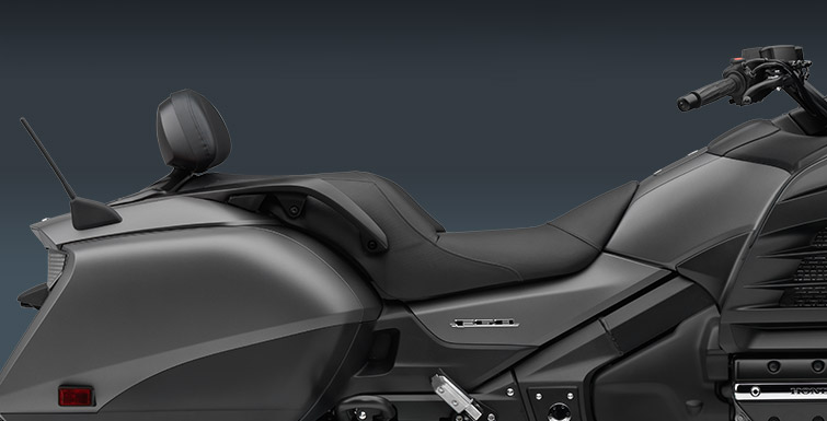 2015 Honda Gold Wing F6B® in Foxboro, Massachusetts - Photo 4