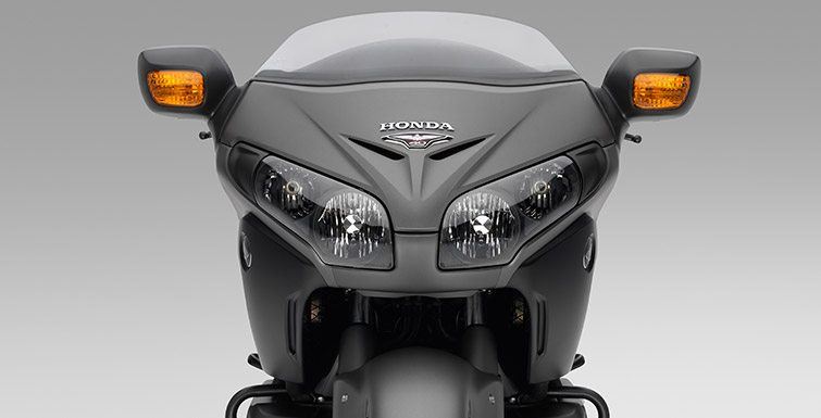 2015 Honda Gold Wing F6B® in Foxboro, Massachusetts - Photo 9