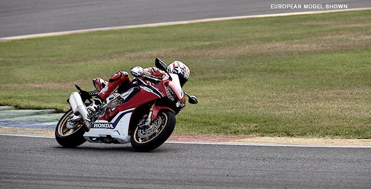 2017 Honda CBR1000RR SP2 in Houston, Texas - Photo 8