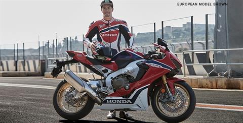 2017 Honda CBR1000RR SP2 in Houston, Texas - Photo 11