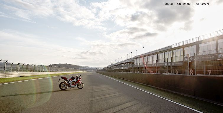 2017 Honda CBR1000RR SP2 in Houston, Texas - Photo 12