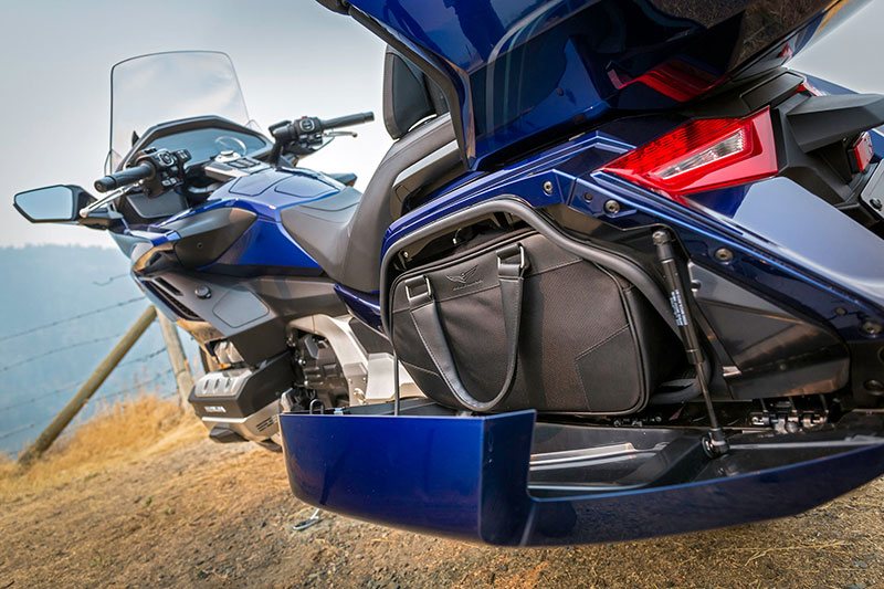 2018 Honda Gold Wing Tour in Houston, Texas - Photo 19