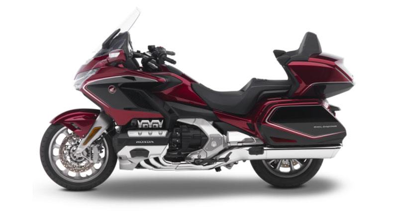 2018 Honda Gold Wing Tour Airbag Automatic DCT in Davenport, Iowa - Photo 3