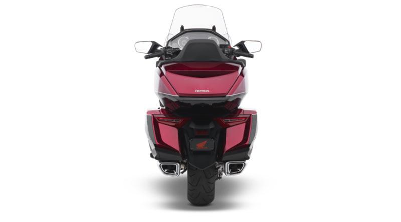 2018 Honda Gold Wing Tour Airbag Automatic DCT in Davenport, Iowa - Photo 9