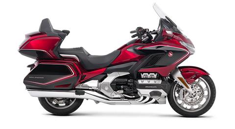 2018 Honda Gold Wing Tour Airbag Automatic DCT in Davenport, Iowa - Photo 2