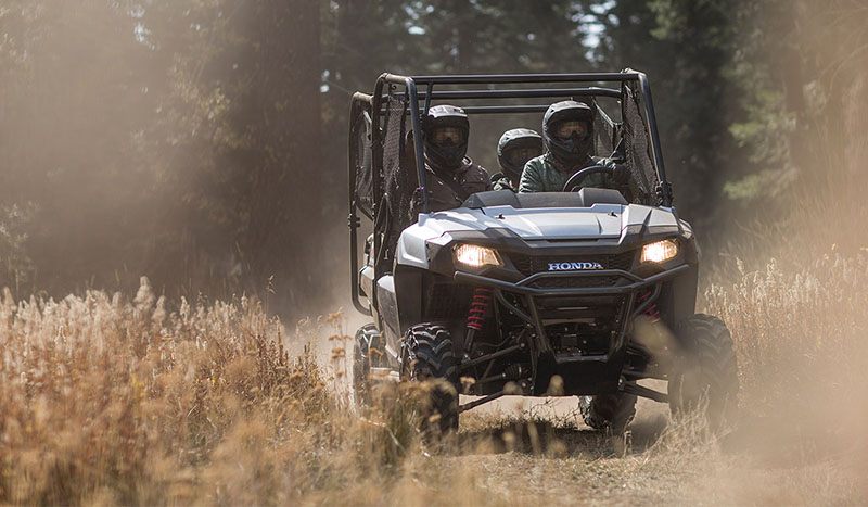 2018 Honda Pioneer 700-4 Deluxe 2