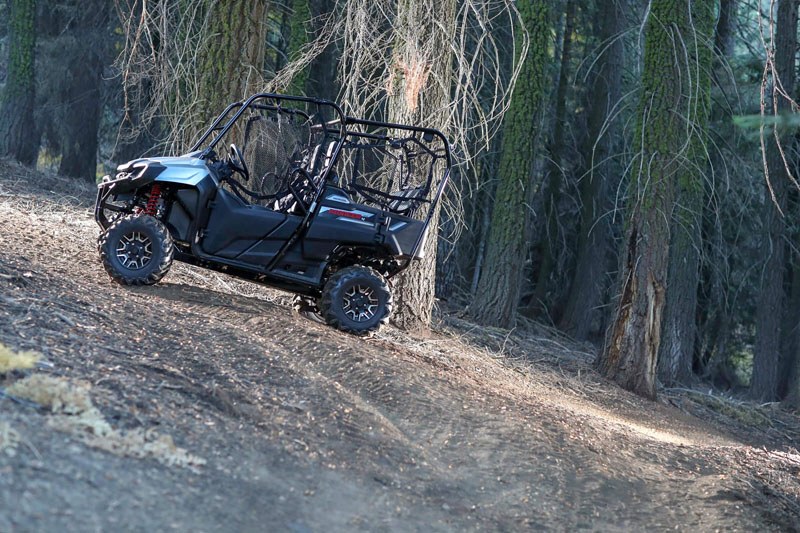 2020 Honda Pioneer 700-4 Deluxe 3