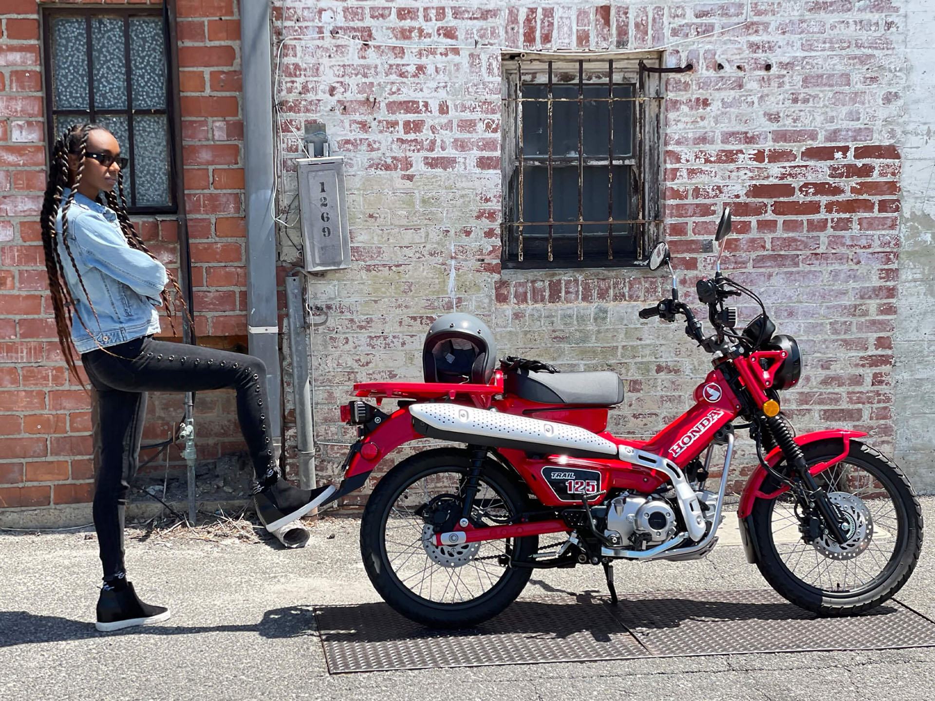 2022 Honda Trail125 in Long Island City, New York - Photo 5