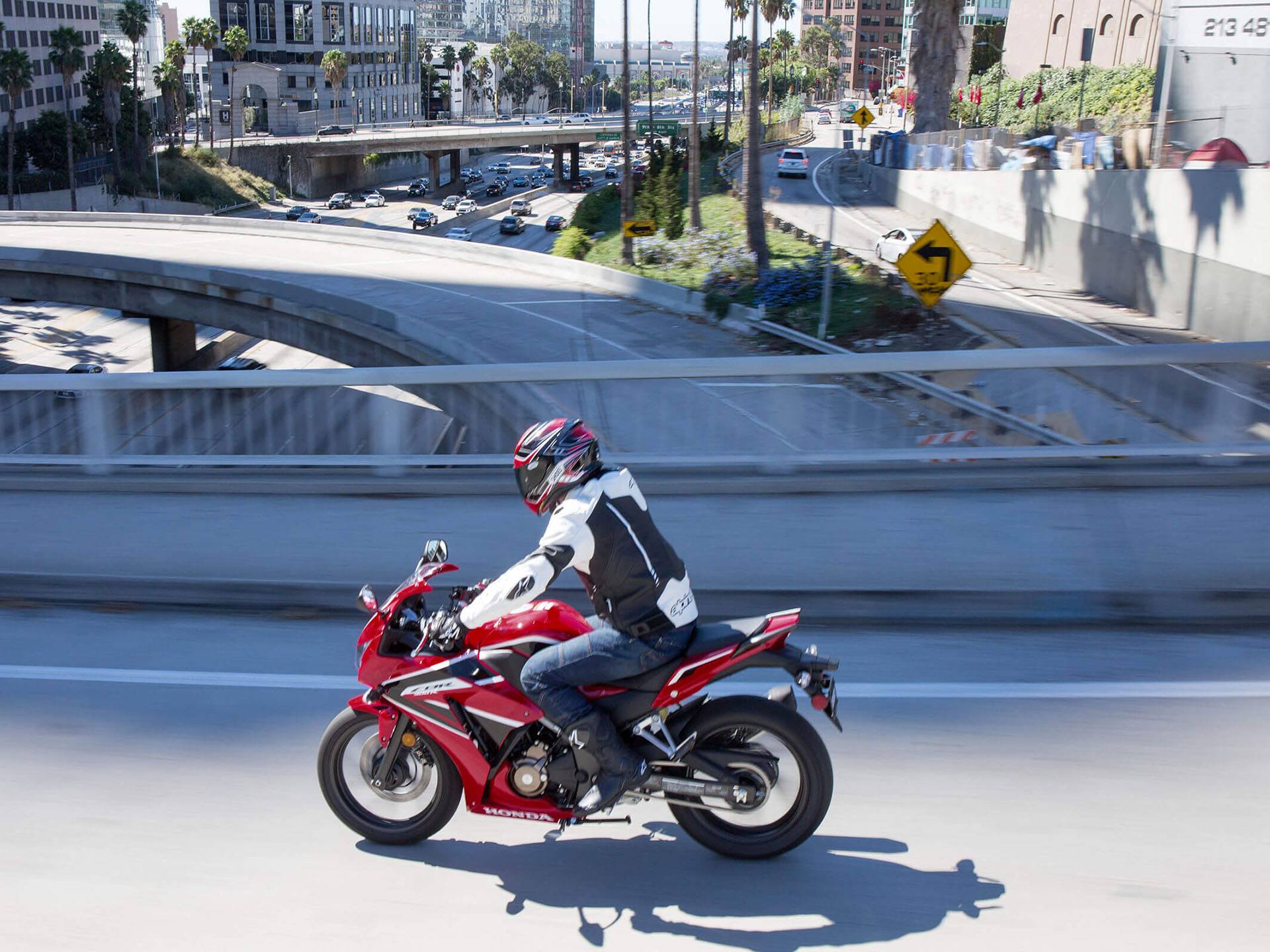 2022 Honda CBR300R in Northampton, Massachusetts - Photo 4