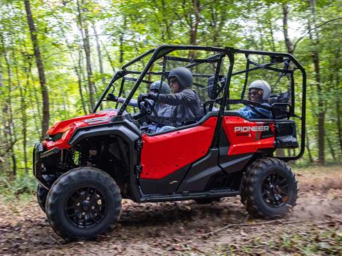 2022 Honda Pioneer 1000-5 Deluxe in Long Island City, New York - Photo 6