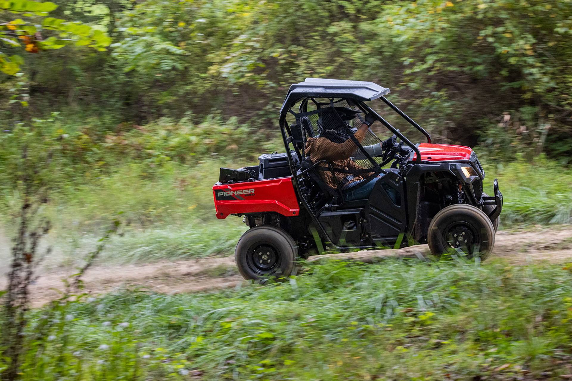 2022 Honda Pioneer 520 in Long Island City, New York - Photo 4