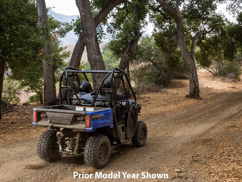 2023 Honda Pioneer 520 in Aurora, Illinois - Photo 5