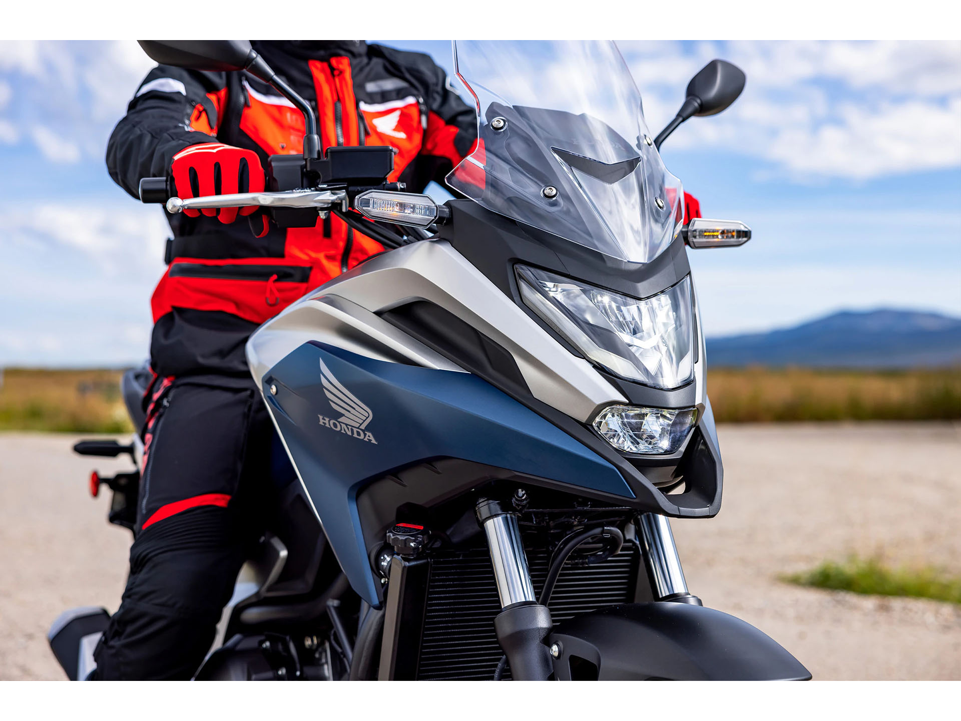 2024 Honda NC750X DCT in Long Island City, New York - Photo 4