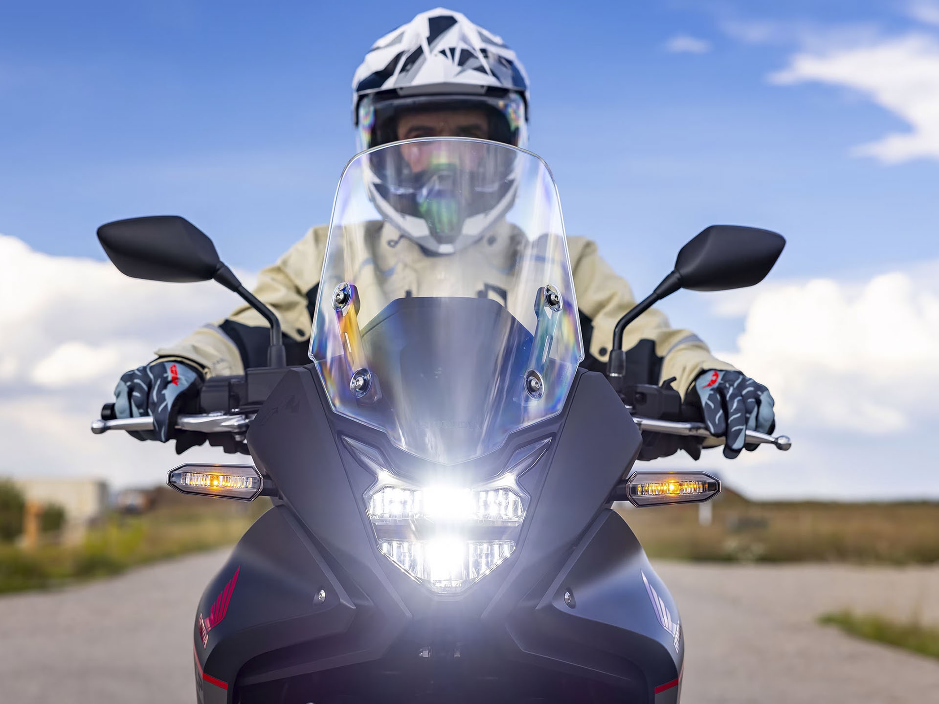 2024 Honda Transalp in Eugene, Oregon - Photo 8
