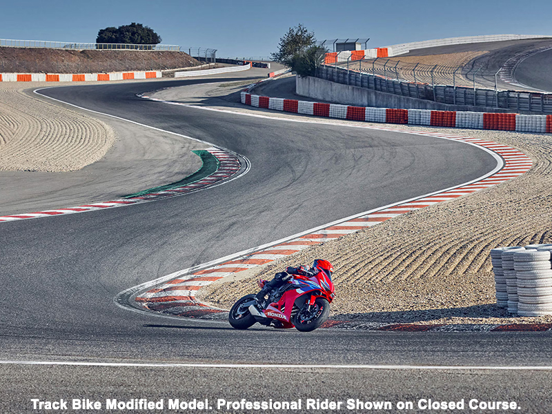 2024 Honda CBR650R ABS in Wichita, Kansas - Photo 17