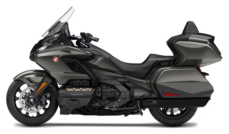 2024 Honda Gold Wing Tour Automatic DCT in West Bridgewater, Massachusetts - Photo 2