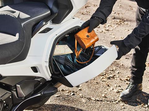 2024 Honda Gold Wing Tour Automatic DCT in West Bridgewater, Massachusetts - Photo 9