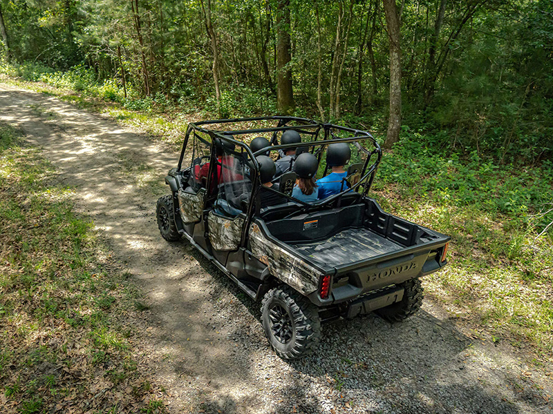 2024 Honda Pioneer 1000-6 Deluxe Crew 7