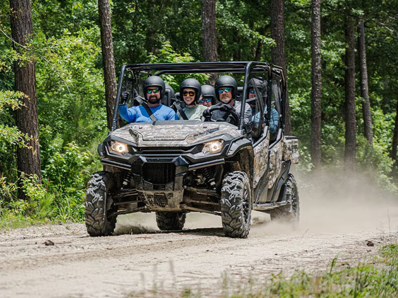 2024 Honda Pioneer 1000-6 Deluxe Crew in Mentor, Ohio - Photo 9