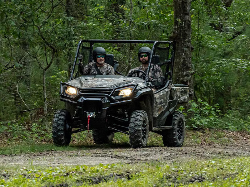 2024 Honda Pioneer 1000 Forest in Long Island City, New York - Photo 17
