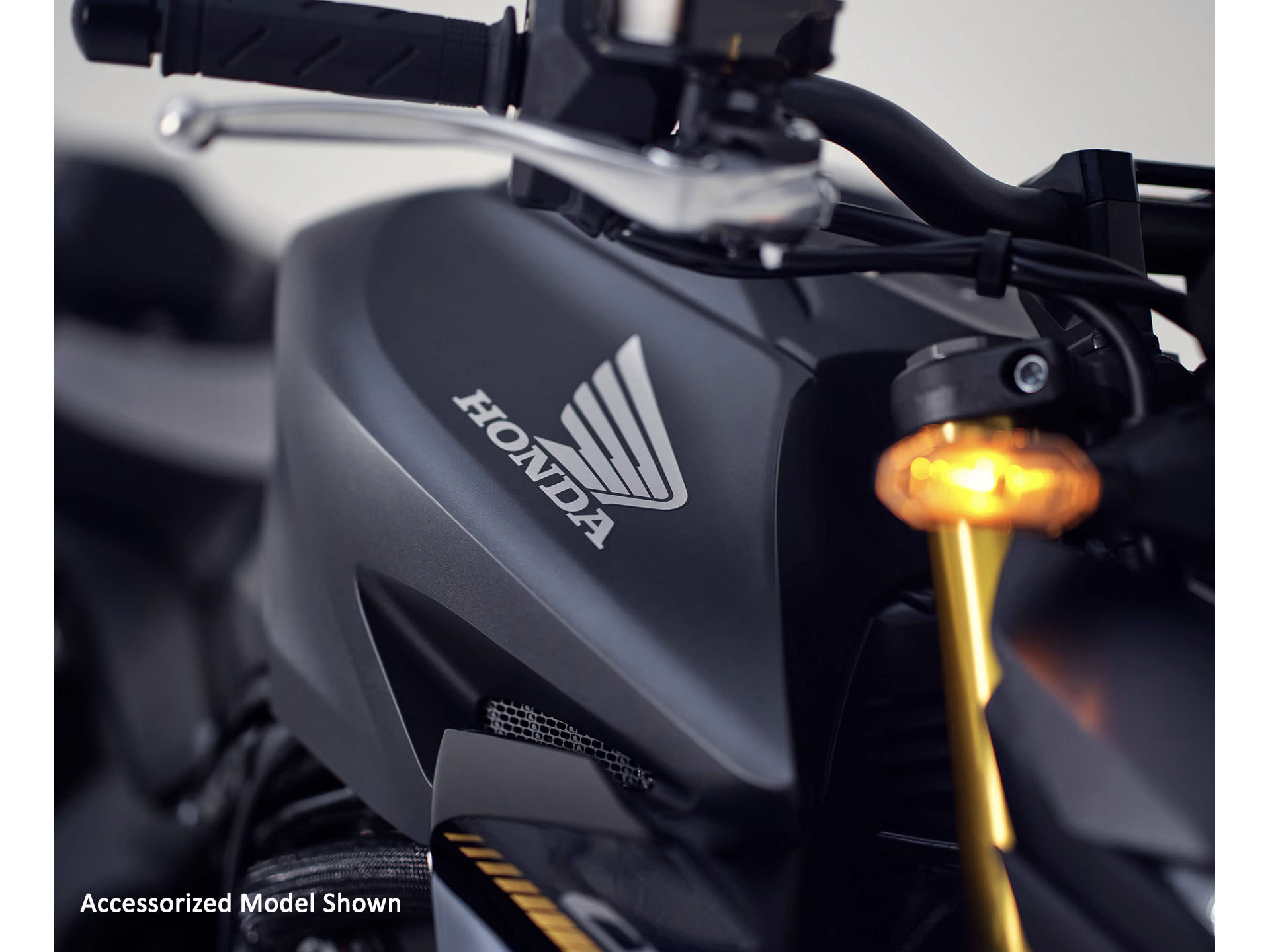 2025 Honda CB1000 Hornet SP in Long Island City, New York - Photo 4