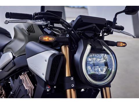2025 Honda CB650R E-Clutch in Eugene, Oregon - Photo 4