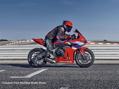 2025 Honda CBR650R E-Clutch in Fort Pierce, Florida - Photo 13