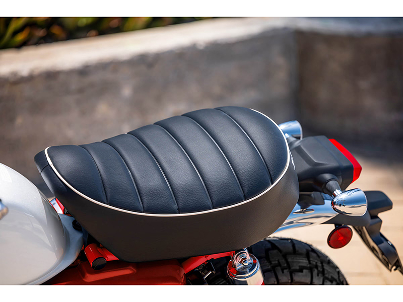 2025 Honda Monkey ABS in The Dalles, Oregon - Photo 2