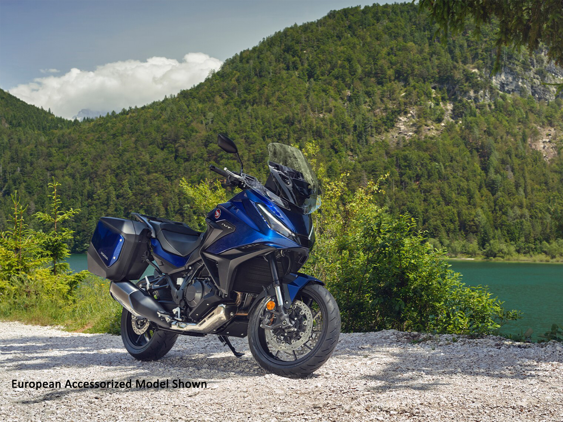 2025 Honda NT1100 DCT in Houston, Texas - Photo 13
