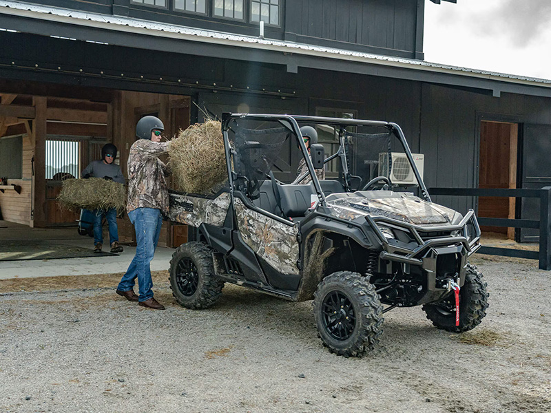 2025 Honda Pioneer 1000 Forest in Fort Pierce, Florida - Photo 7