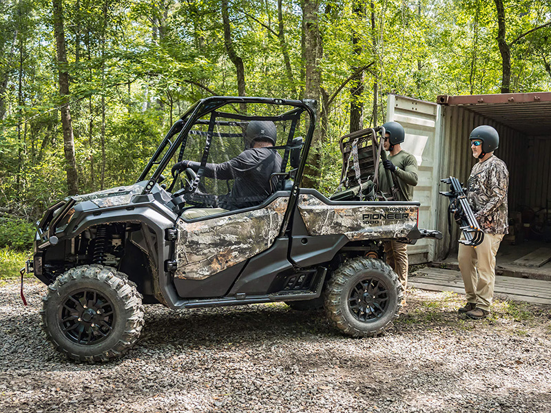 2025 Honda Pioneer 1000 Forest in Fort Pierce, Florida - Photo 4