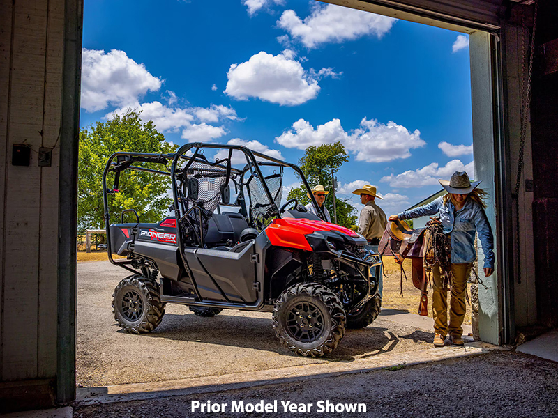 2025 Honda Pioneer 700-4 in Marietta, Ohio - Photo 15