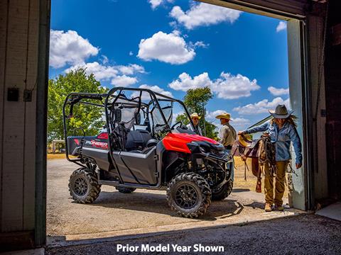 2025 Honda Pioneer 700-4 in Marietta, Ohio - Photo 15