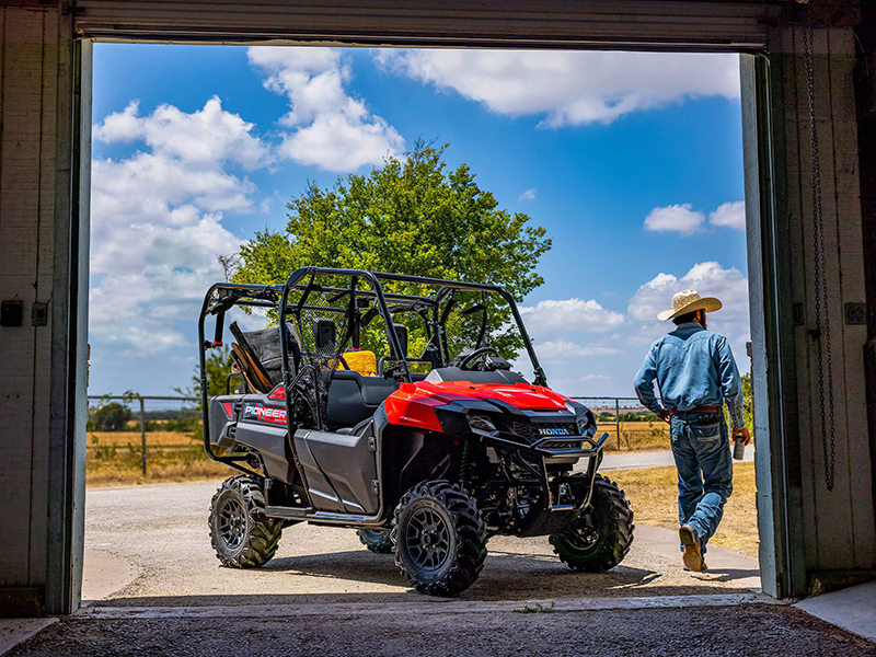 2025 Honda Pioneer 700-4 in The Dalles, Oregon - Photo 16