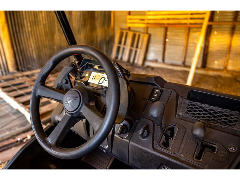 2025 Honda Pioneer 700-4 Deluxe in The Dalles, Oregon - Photo 9