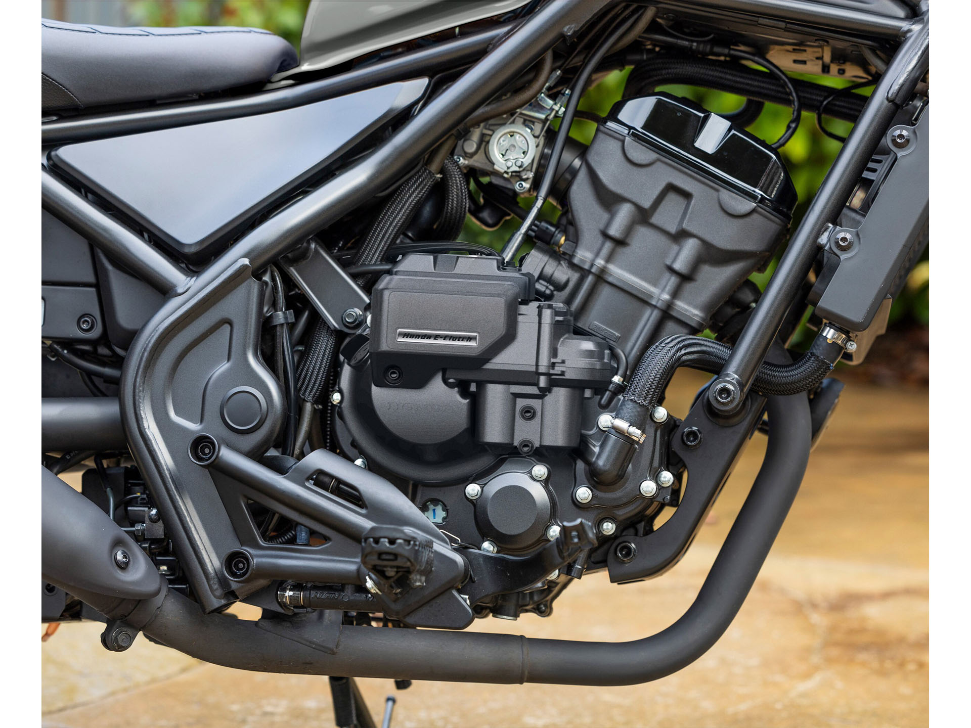 2026 Honda Rebel 300 E-Clutch in Marietta, Ohio - Photo 10