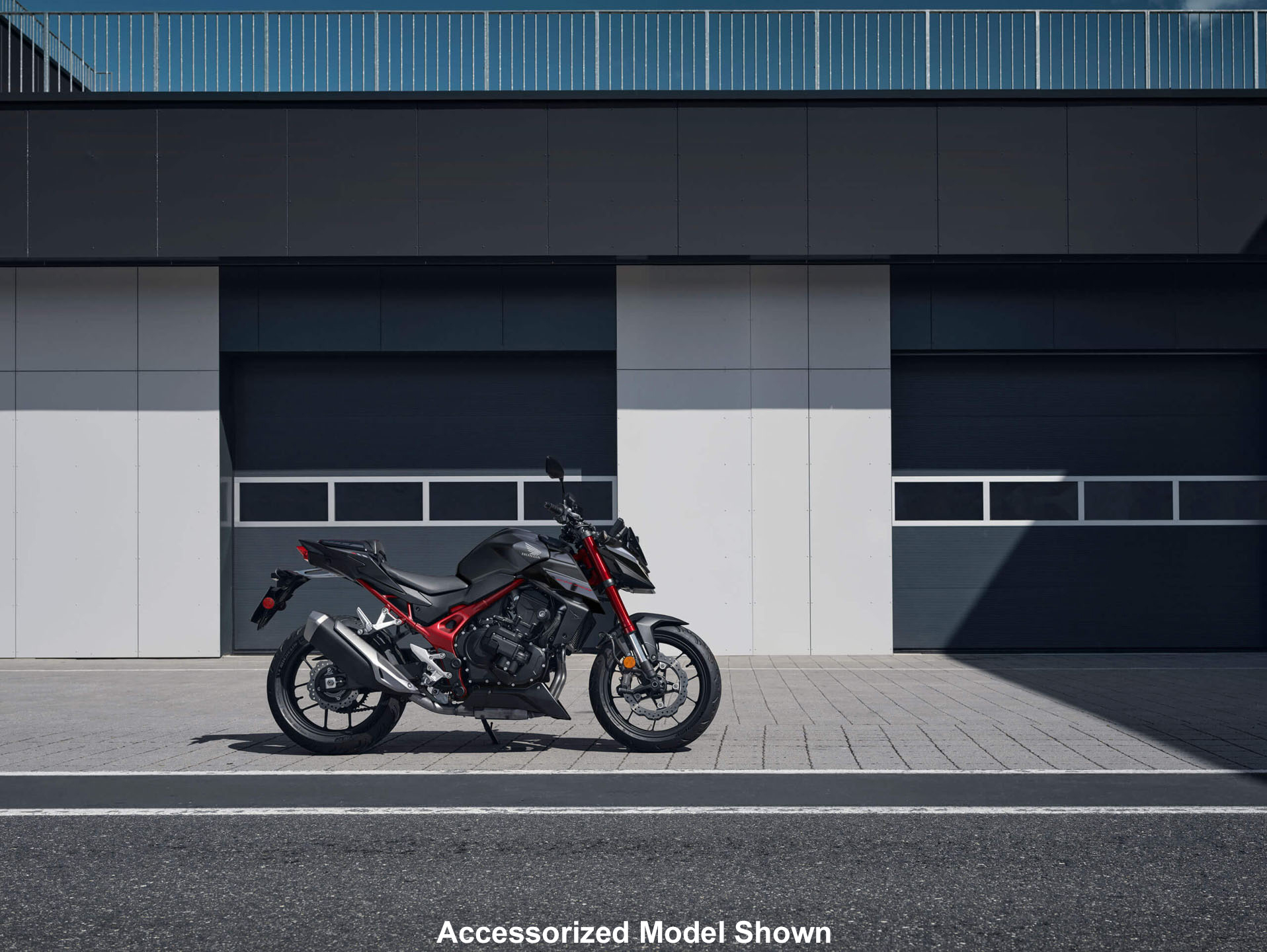 2026 Honda CB750 Hornet E-Clutch in Paducah, Kentucky - Photo 11