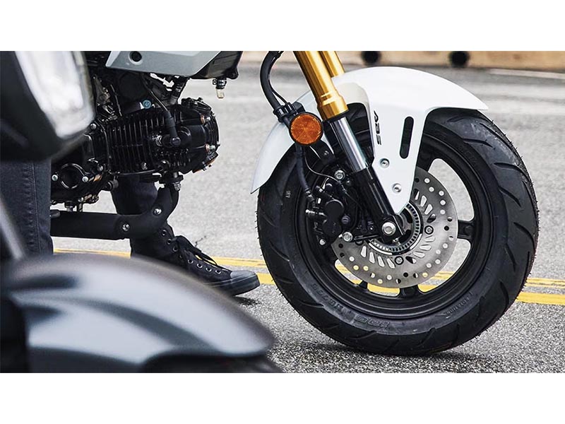 2026 Honda Grom ABS in West Bridgewater, Massachusetts - Photo 10