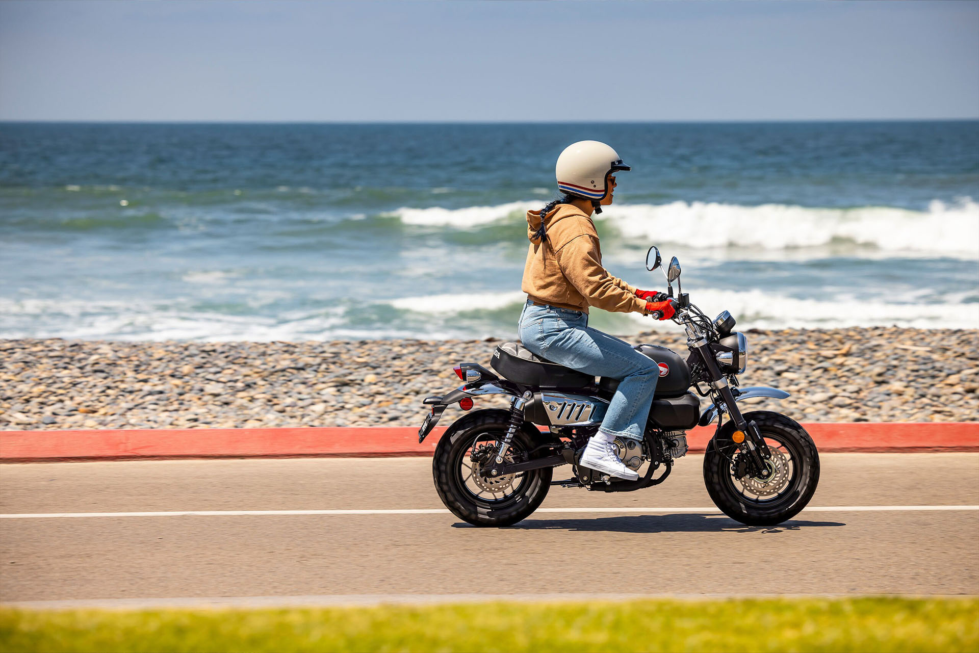 2026 Honda Monkey ABS in Marietta, Ohio - Photo 11