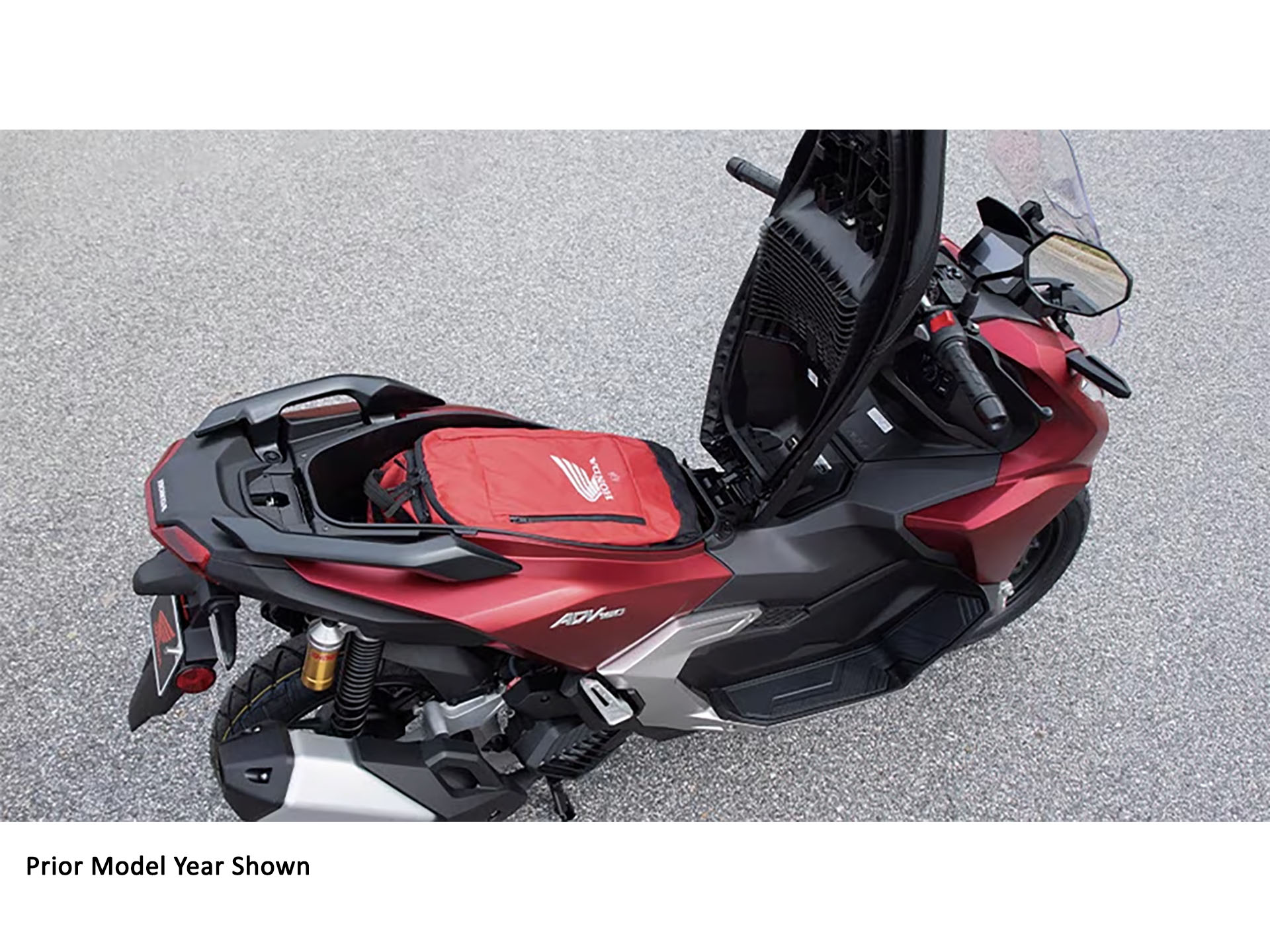 2026 Honda ADV160 in Long Island City, New York - Photo 9