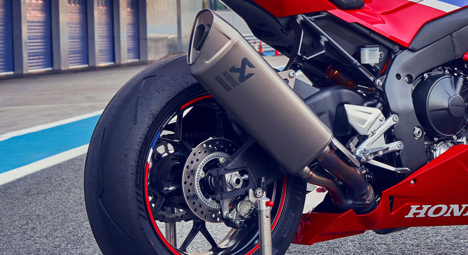 2027 Honda CBR1000RR-R Fireblade SP in Burlington, Washington - Photo 3