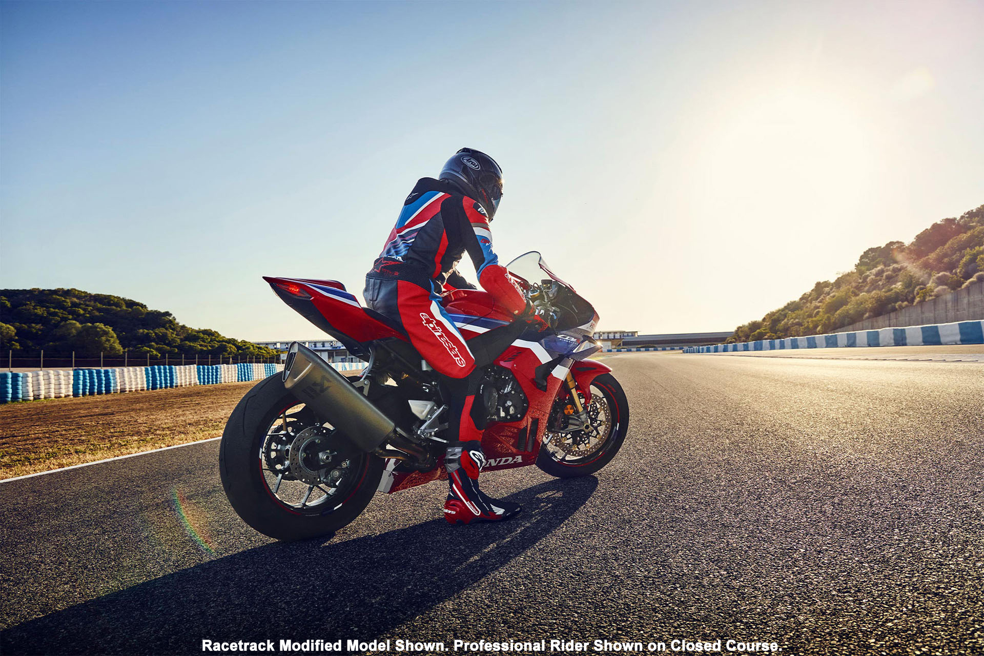 2027 Honda CBR1000RR-R Fireblade SP in Burlington, Washington - Photo 15