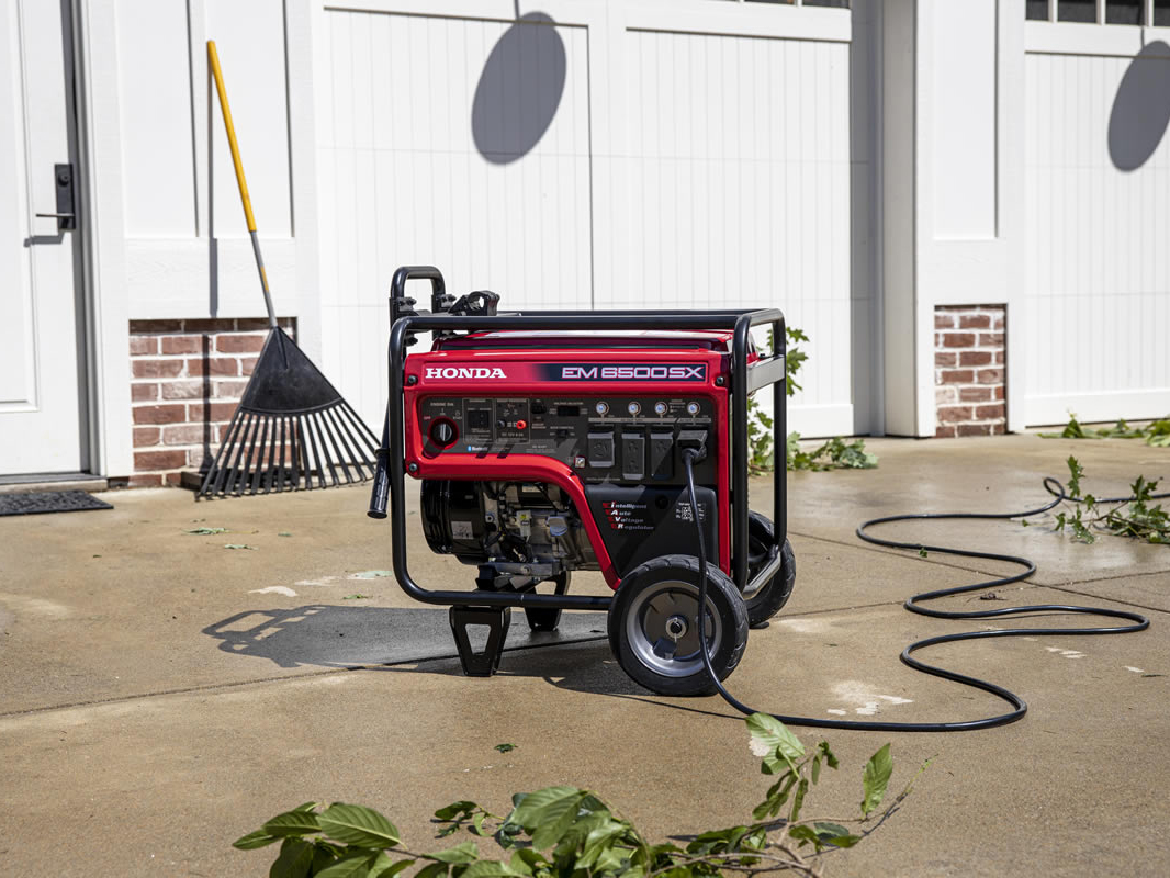 Honda Power Equipment EM6500SX in Long Island City, New York - Photo 14