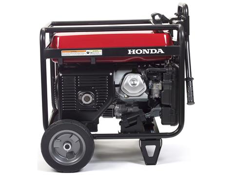 Honda Power Equipment EM6500SX in Long Island City, New York - Photo 2