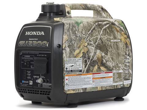 Honda Power Equipment EU2200i Camo in Long Island City, New York - Photo 4