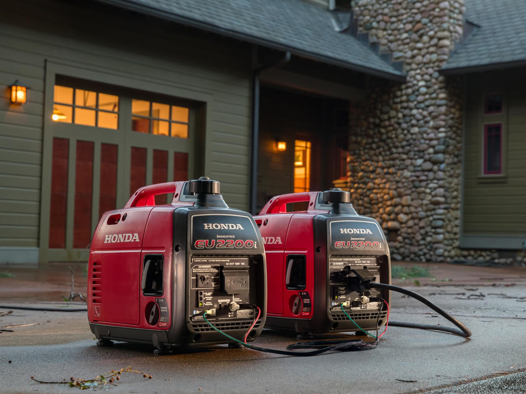 Honda Power Equipment EU2200i Companion in Long Island City, New York