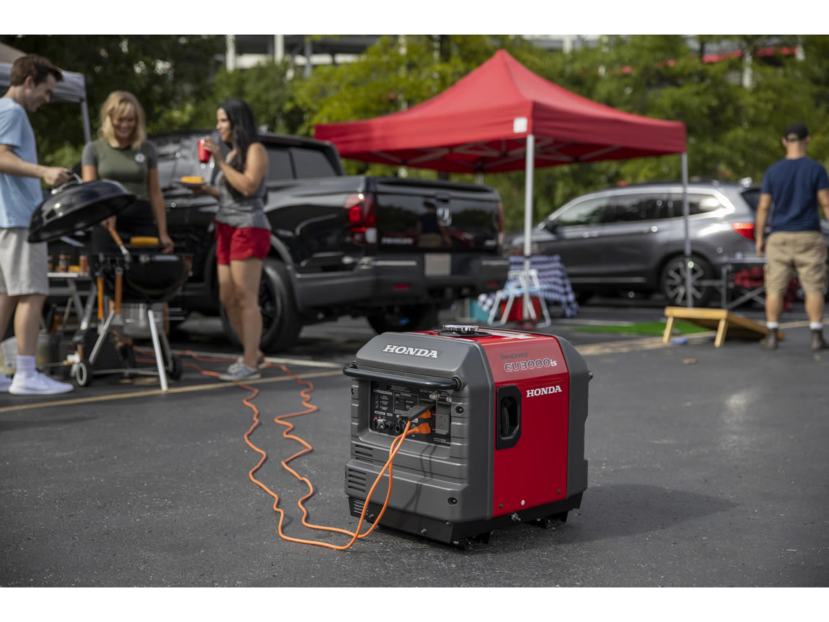 Honda Power Equipment EU3000iS in Long Island City, New York - Photo 14