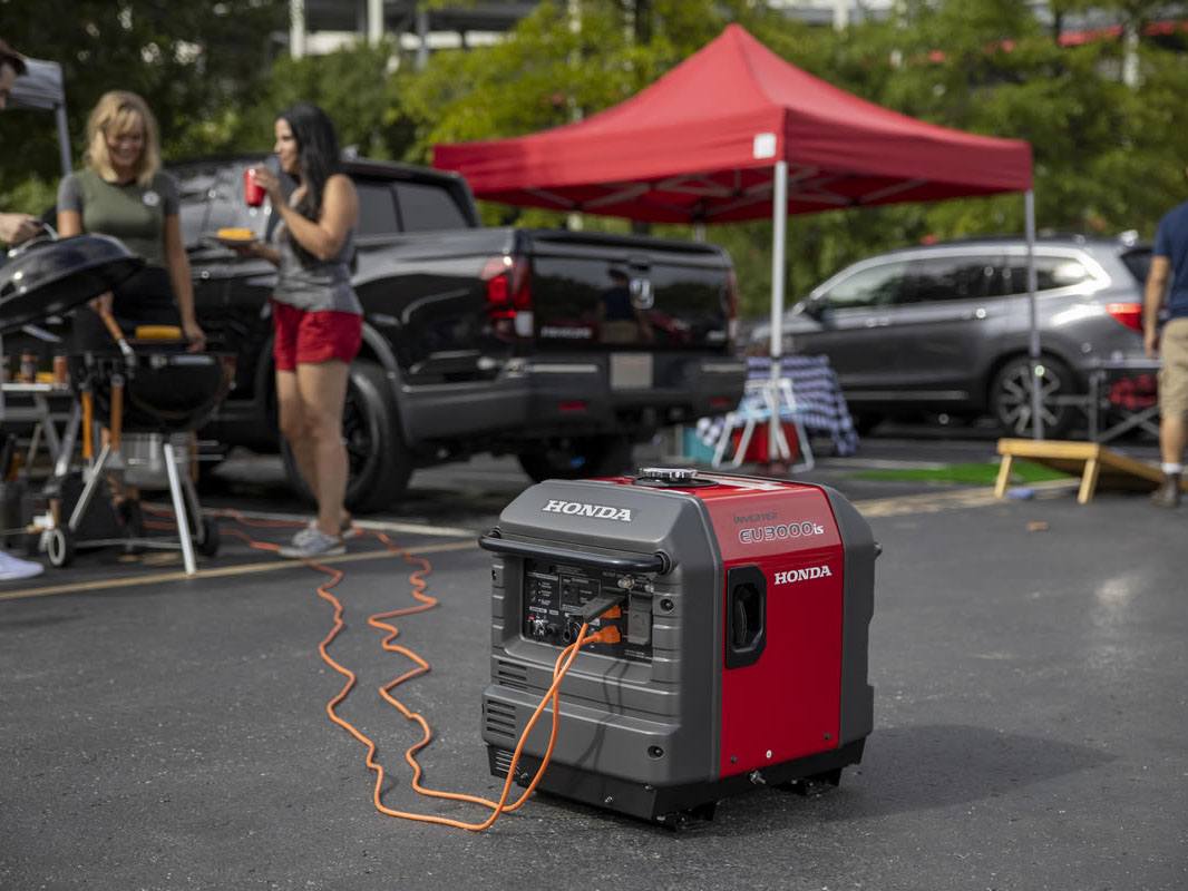 Honda Power Equipment EU3000iS in Long Island City, New York - Photo 9